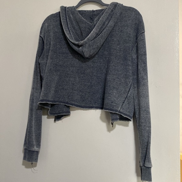 Women’s Gray Jacket - Picture 3 of 4